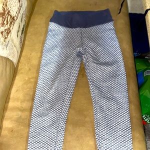 Size small athletic leggings
